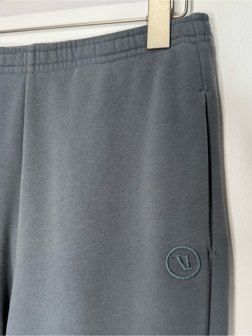 VUORI Women’s Sedona Sweatpant Joggers Smoke Blue Slate Blue Size XS VW4202 - Picture 3 of 14